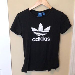 Adidas black & white logo t-shirt sz S